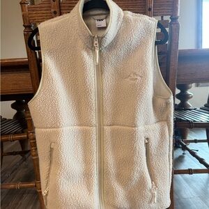 TNA Cream Fleece Vest
